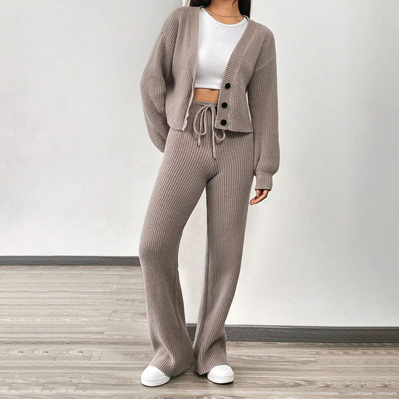 Damen Set aus weichem Strick mit lässiger Hose und Crop-Cardigan WW