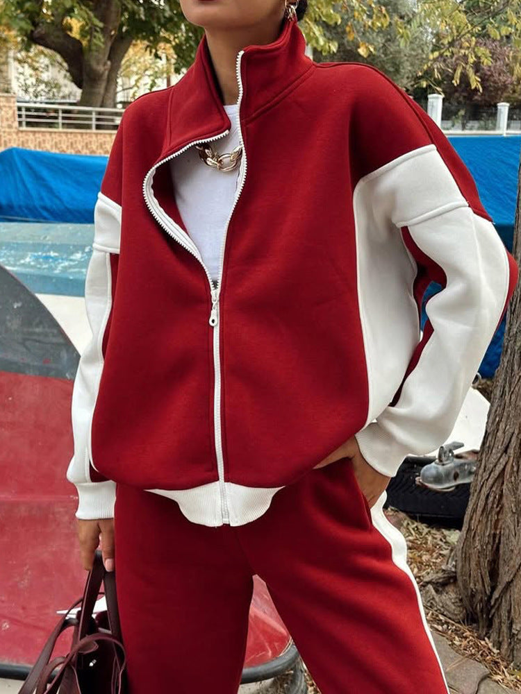 Damen Sportliches Sweatsuit mit kontrastierenden Einsätzen und hohem Kragen WW