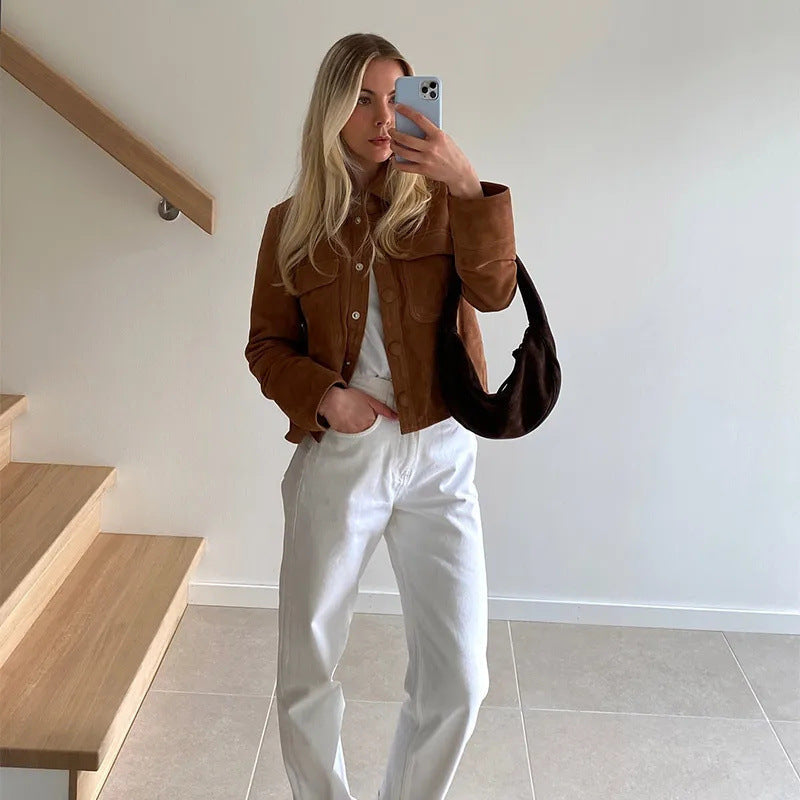 Damen klassische Wildlederjacke mit aufgesetzten Taschen und sportlichem Schnitt W&W Mode
