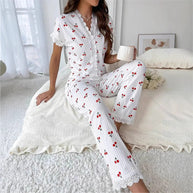 Damen Schlafanzug Set mit verspieltem Kirschmotiv und Spitze WW