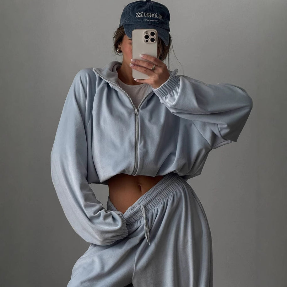 Damen sportlicher Fleece-Jogginganzug mit praktischen Taschen und hohem Kragen WW