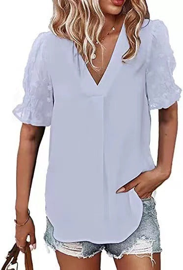 WW | V-Ausschnitt Kurzarm Pom Pom Locker Sitzende Bluse