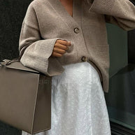 Damen Strickjacke mit eleganter Schnittführung und oversized Ärmeln WW