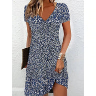 Damen Flirty V-Ausschnitt Floral Shift Kleid mit Rüschensaum WW