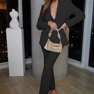 Damen Eleganter Blazer und Hosenanzug mit schickem Schnitt WW