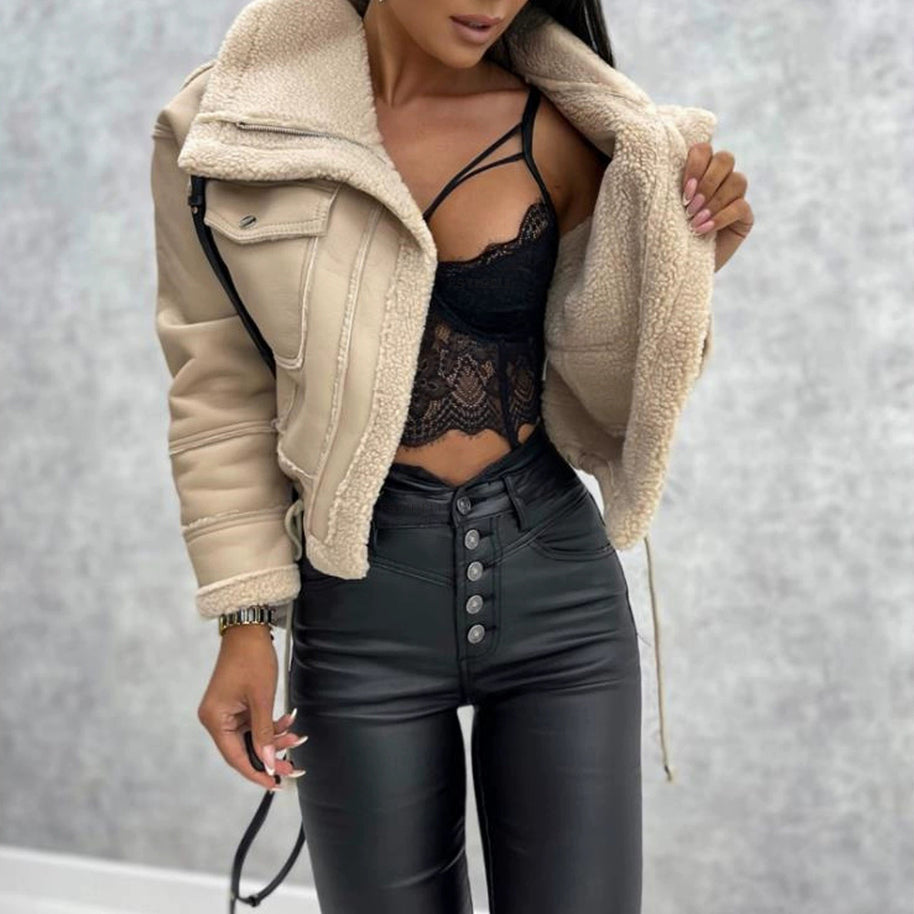 Damen angesagte und kuschelige Lammfelljacke mit abnehmbarem Kragen WW