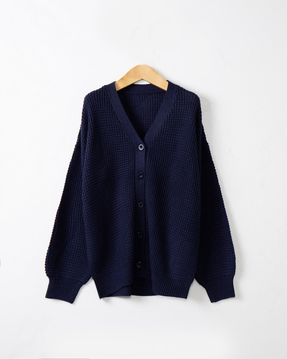 Damen Strickjacke mit strukturiertem Muster und praktischen Knopfdetails WW