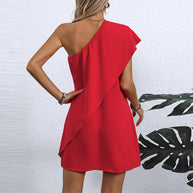 Damen asymmetrisches Party-Kleid mit einem Schulterdesign WW