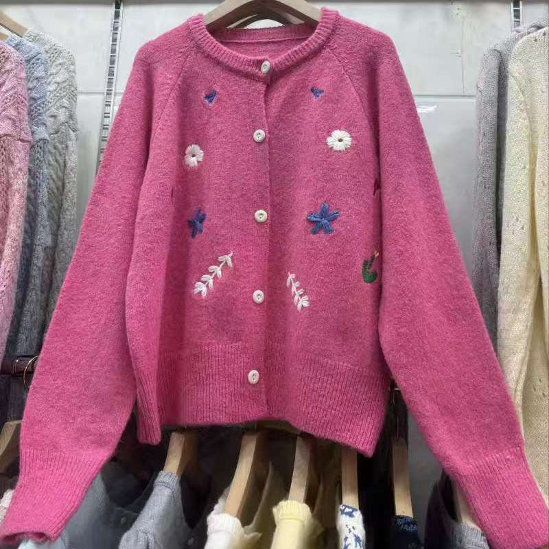 Damen Strickjacke mit floralen Stickereien WW