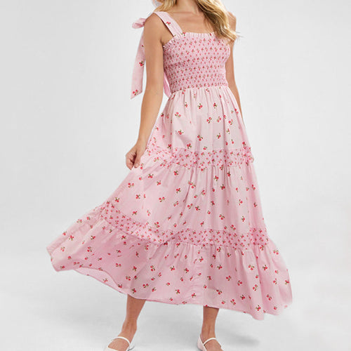 Damen Maxikleid mit romantischem Smocking-Oberteil und floralem Design W&W Mode
