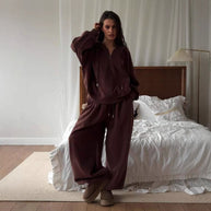 Damen sportlicher Hoodie mit weitem Schnitt und bequemen Jogginghosen WW