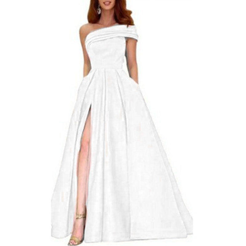 Damen Elegantes Maxikleid mit asymmetrischem Ausschnitt und hohem Beinschlitz W&W Mode
