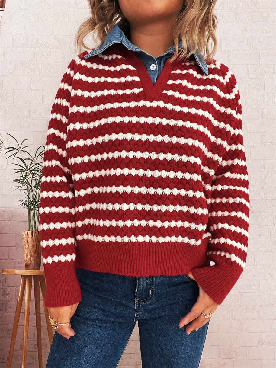 Damen Strickpullover mit tiefem V-Ausschnitt und markantem Streifenmuster WW