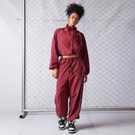 Damen sportliche Oberteil mit hohem Kragen und elastischen Details WW