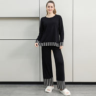 Damen stilvolles Strick-Loungewear-Set mit dekorativen Kontrastabschlüssen WW