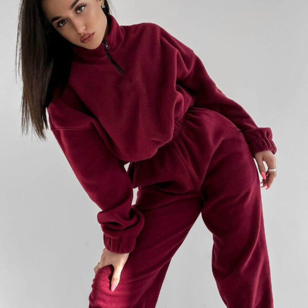 Damen bequeme Fleece-Loungejacke mit verkürztem Reißverschluss und elastischem Bund WW