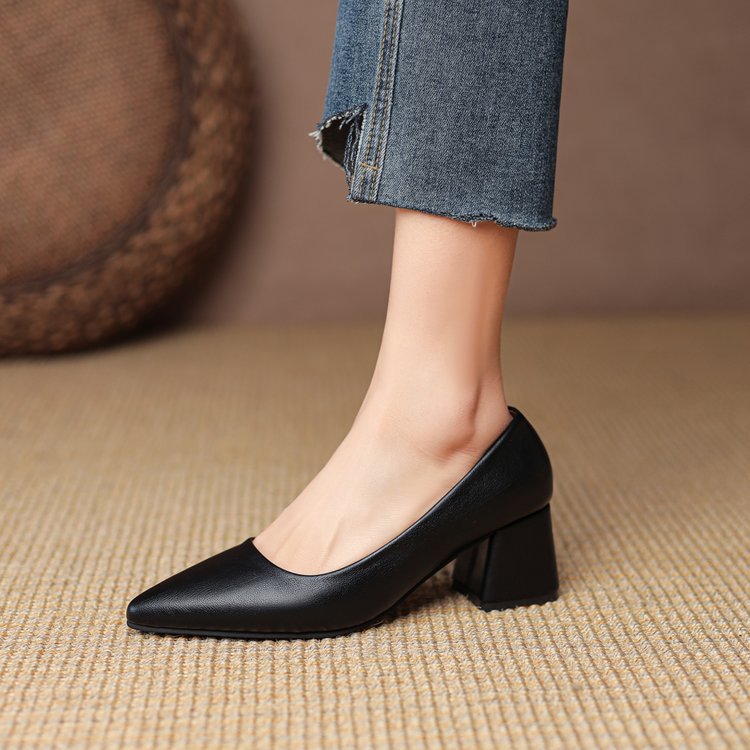 Damen elegante Blockabsatz-Pumps W&W