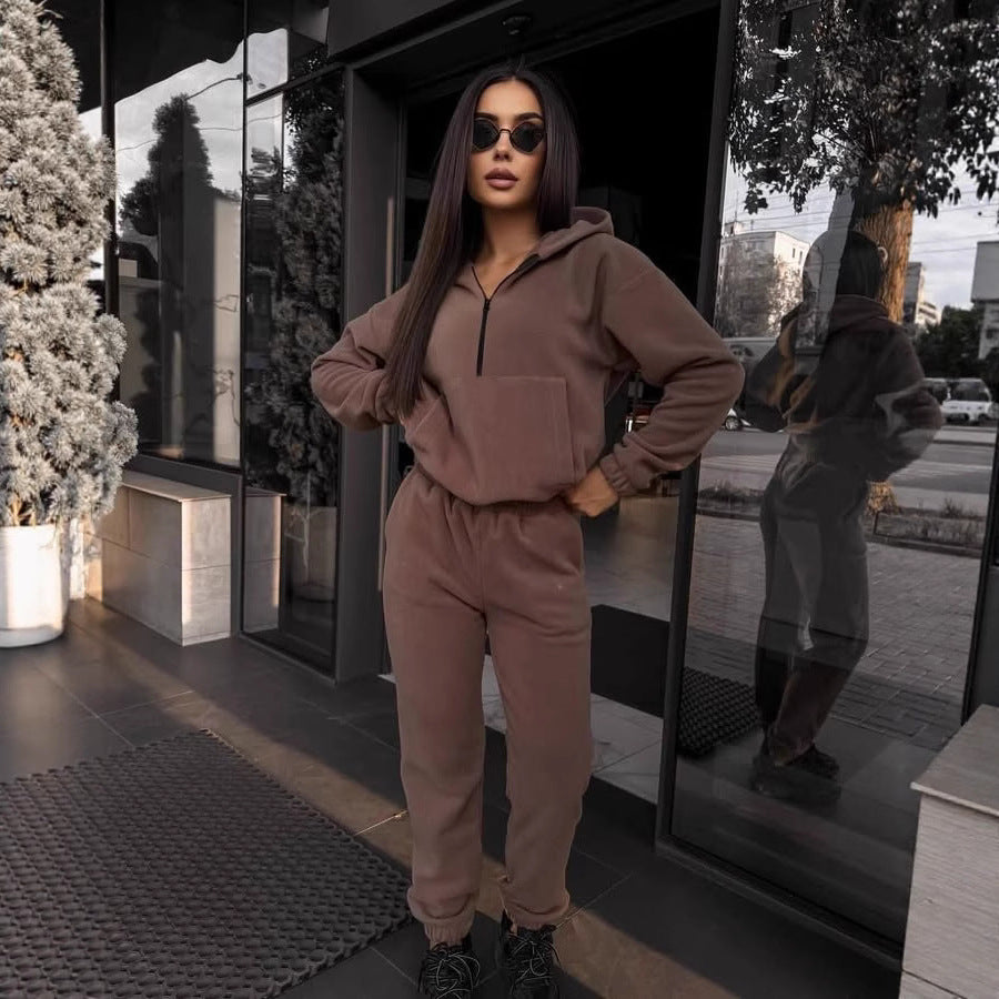 Damen Sportlicher Kapuzenpullover mit bequemen Jogginghosen WW