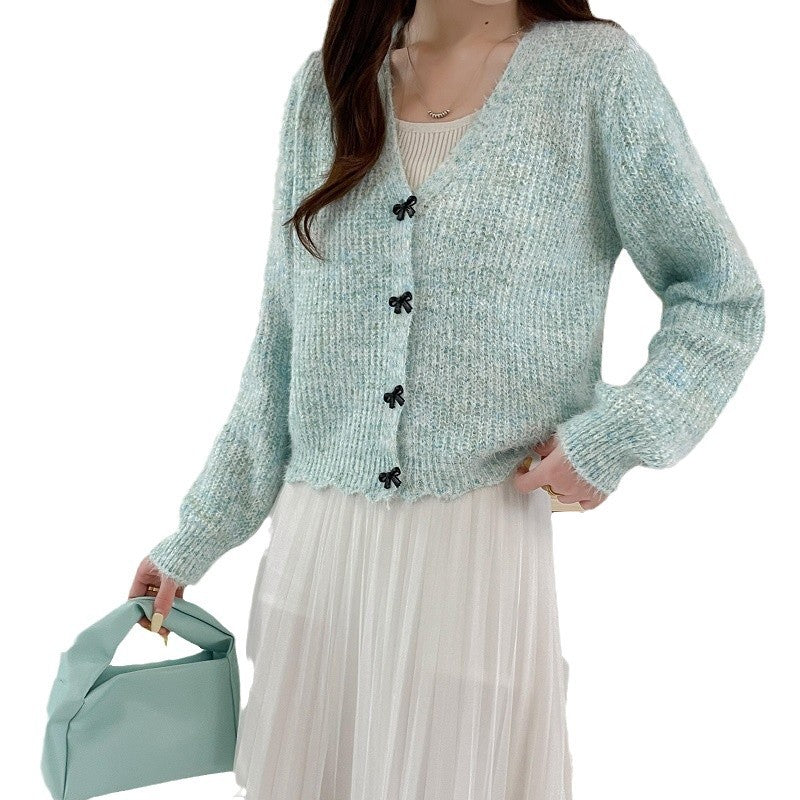 Damen Strickjacke mit V-Ausschnitt und dekorativen Knöpfen WW