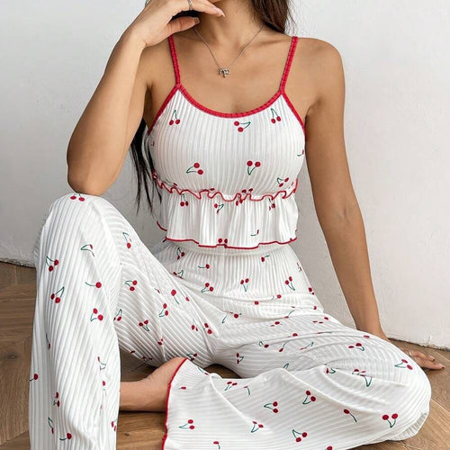 Damen Schlafanzug-Set mit fruchtigem Erdbeer-Muster und Rüschendetails WW