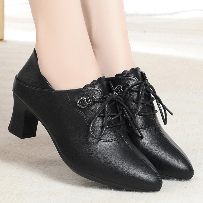 W&W Mode | Schwarze Spitze Damenschuhe Mit Bequemen Mittelabsätzen