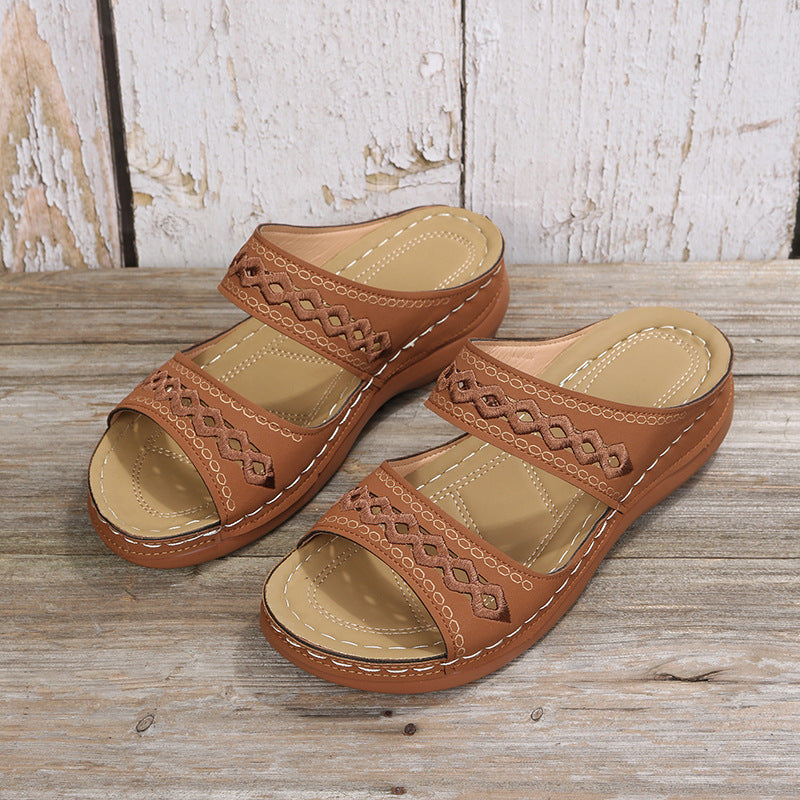 Damen Clogs mit verzierten Riemen und ergonomischem Fußbett WW
