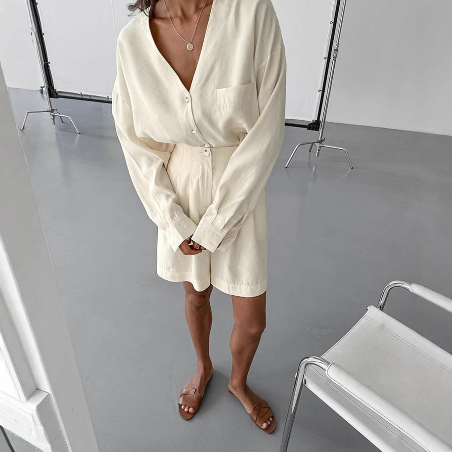 Damen bequemer Schlafanzug mit Knopfleiste und kurzen Hosen WW