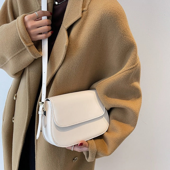 WW | Elegante handgefertigte Lederhandtasche