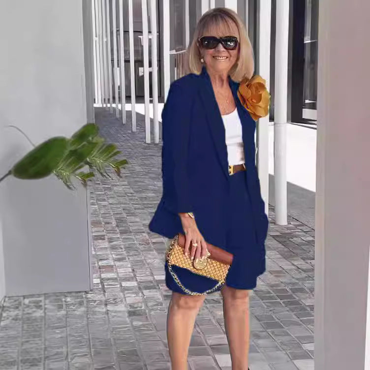 Damen elegantes Blazer-Shorts-Ensemble mit modischer Knopfdetail und hochwertigem Material WW