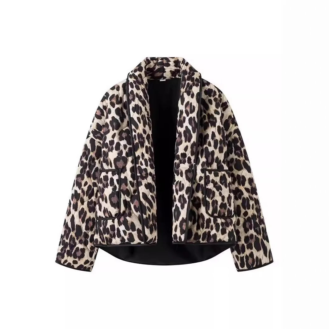 Damen Steppjacke im eleganten Leopardenmuster WW