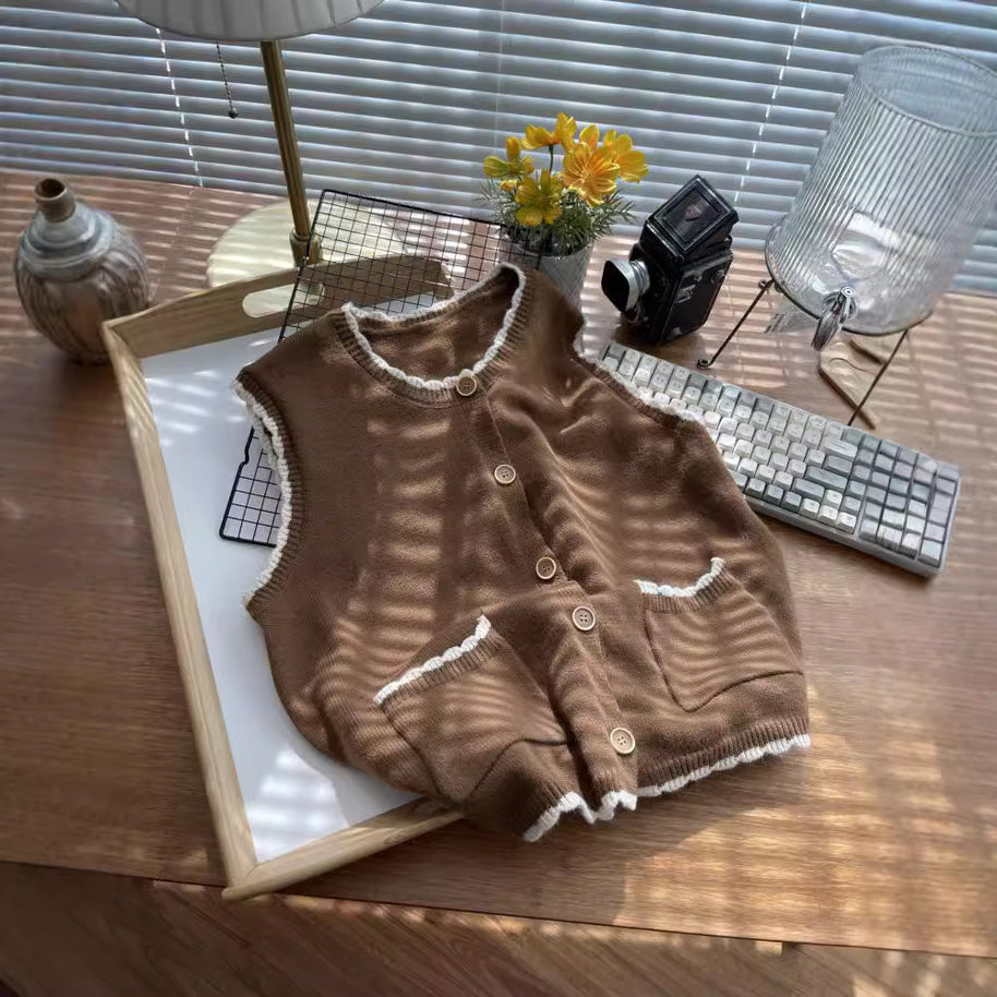 Damen Strickweste mit kontrastierenden Details und Taschen WW