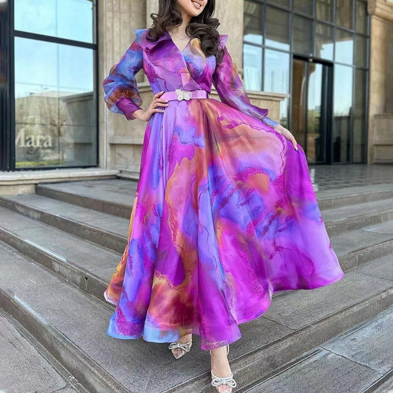 Damen langes Kleid mit elegantem Rüschenkragen und seidigem Print WW