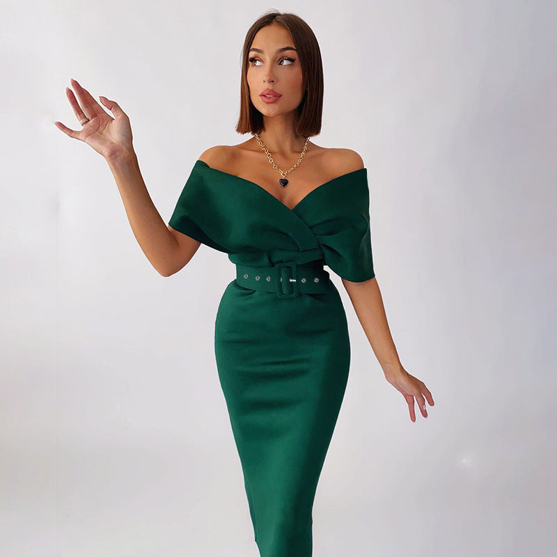 WW | Off-Shoulder Tailliertes Kleid mit Gürtel