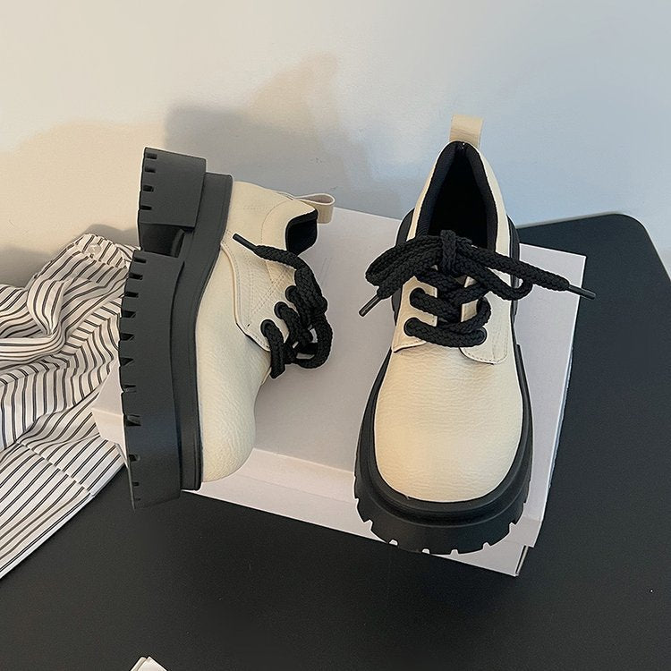 Damen Chunky Schnürschuhe mit dickem Profil und modernem Design W&W Mode