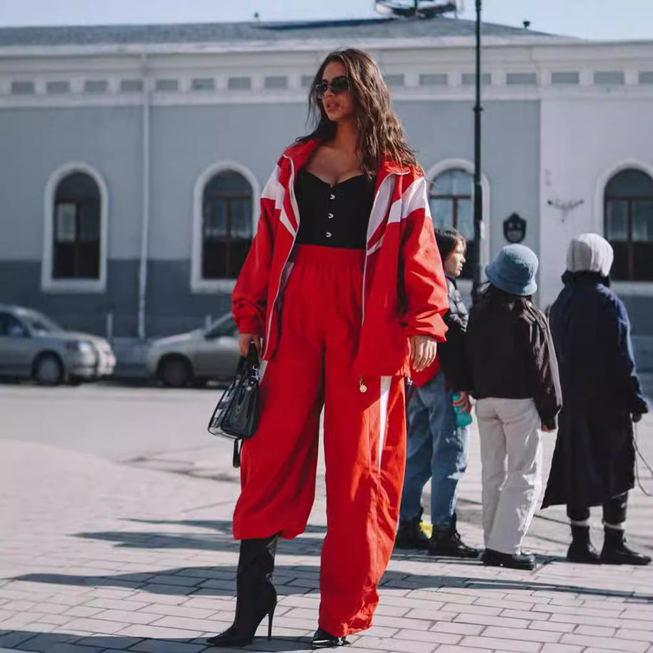 Damen sportliches Jacken- und Hosen-Set mit Kontrastelementen und komfortablem Schnitt WW