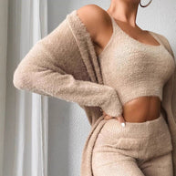 Damen Set aus weichem Strickoberteil und modischen Leggings WW