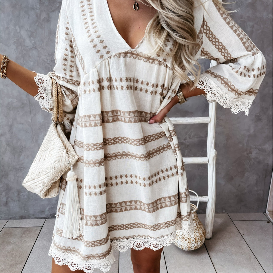 Damen lockeres Boho-Kleid mit Spitze und grafischem Muster WW
