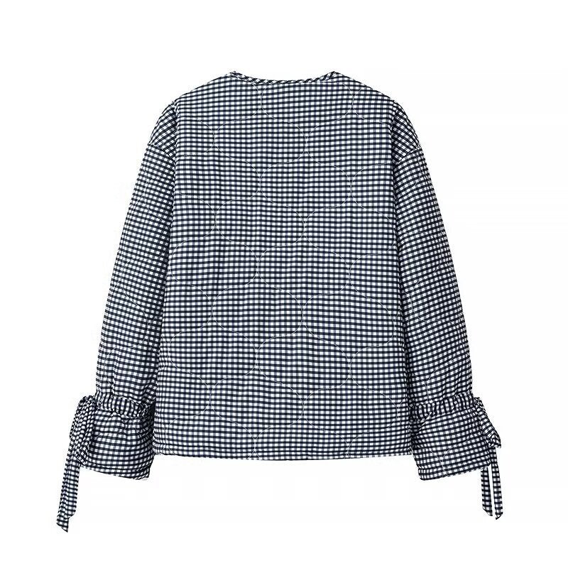 Damen Steppjacke mit gerafften Ärmeln und dekorativen Druckknöpfen WW