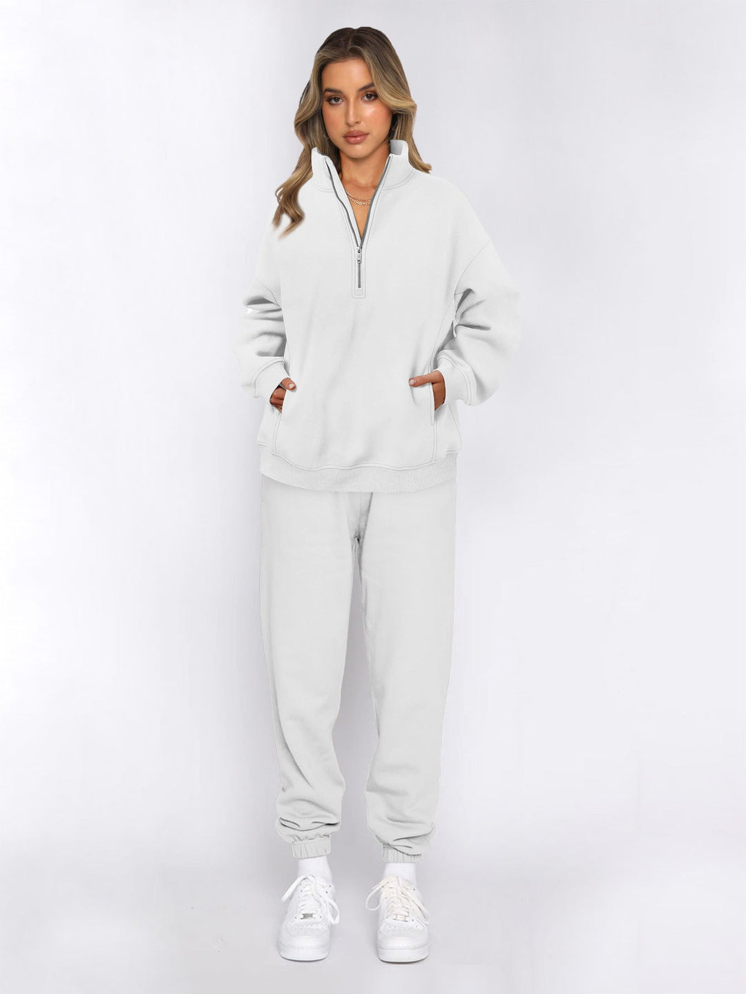 Damen sportliches Set mit Stehkragen und praktischem Reißverschluss W&W Mode
