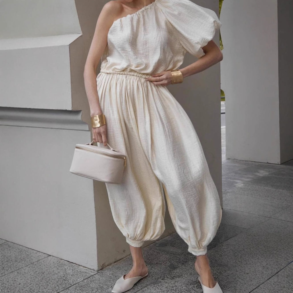 Damen Oversized Jumpsuit mit asymmetrischem Schnitt und luftigen Details WW