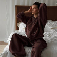 Damen sportlicher Hoodie mit weitem Schnitt und bequemen Jogginghosen WW