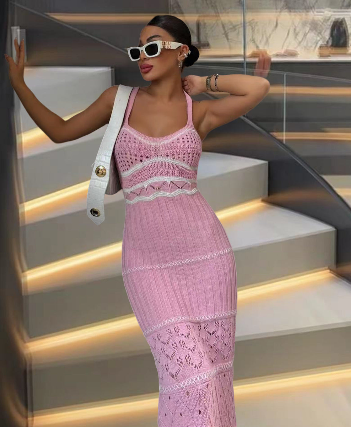 Damen Strick-Maxikleid mit raffinierten Häkelmustern und seitlichem Schlitz WW