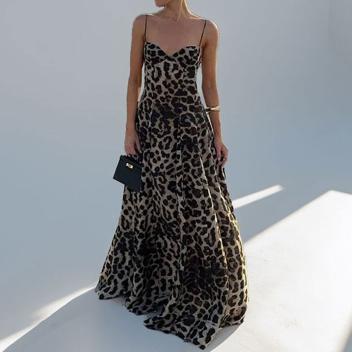 Damen Abendkleid mit elegantem Herz-Ausschnitt und fließendem Rock W&W Mode