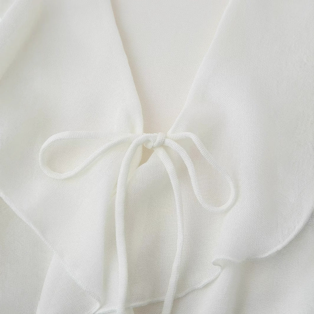 Damen Bluse mit romantischen Rüschen und tiefem V-Ausschnitt WW