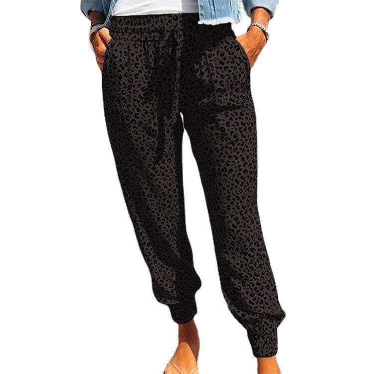 Damen Freizeit-Hose im tierischen Print WW