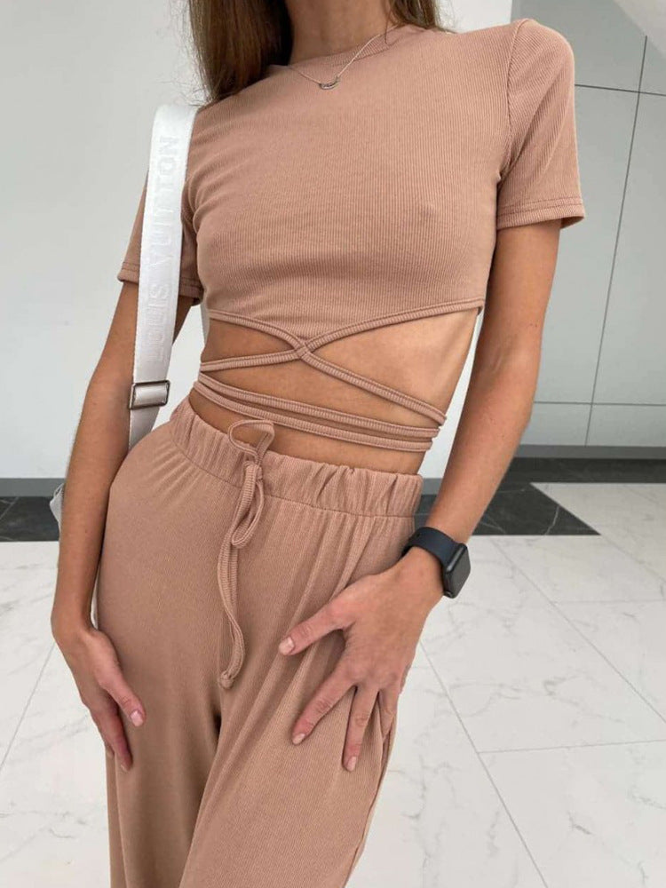 Damen sportliches Crop-Top mit dekorativem Schnitt und elastischem Bund WW