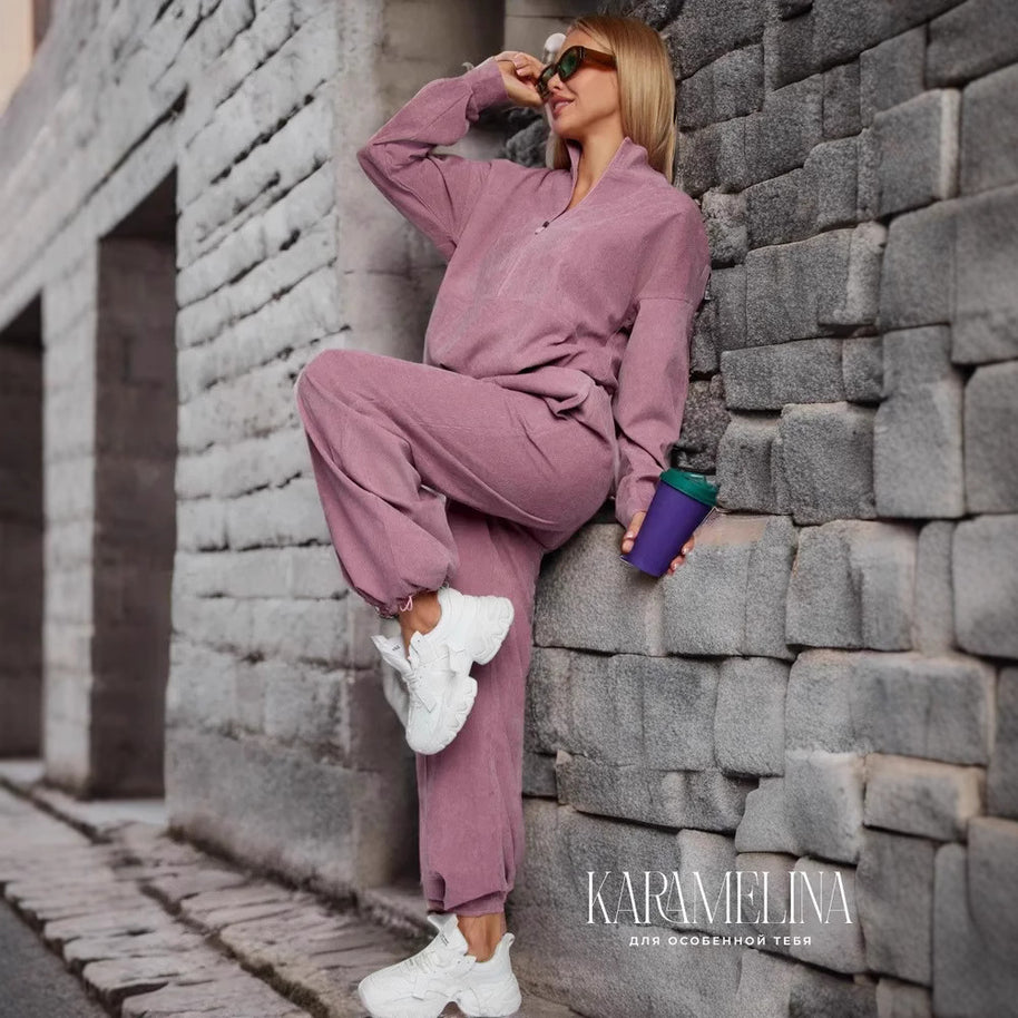 Damen sportliches Fleece-Set mit hohem Kragen und weitem Bein WW