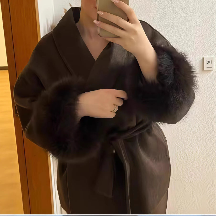 Damen kuschelige Wollejacke mit elegantem Gürtel und glamourösen Fütterungen WW