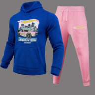 Damen bequemer Kapuzenpullover und Jogginghose Set mit auffälligem Auto-Motiv WW