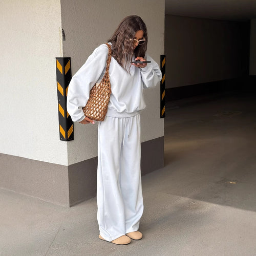 Damen Sportliches Set mit hohem Kragen und elastischem Bund WW